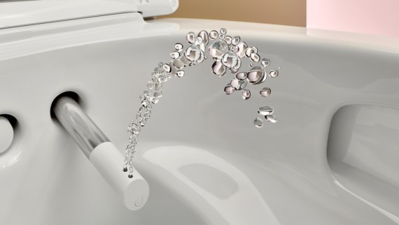 Geberit AquaCleani dušš-WC dušidüüsiga Geberit AquaCleani dušš-WC dušidüüsiga
