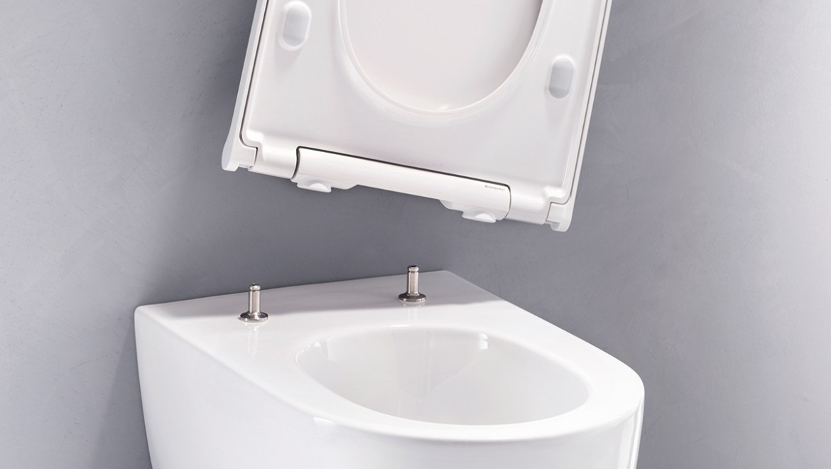 WC-poti kaane ja prill-laua lihtne eemaldamine