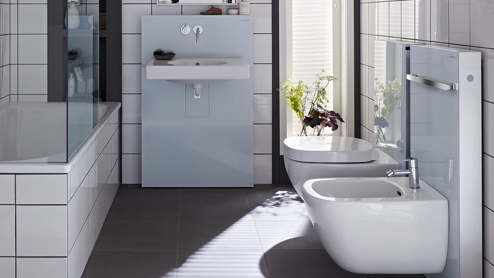 Geberit Monolithi sanitaarmoodulid valamule ja WC-potile, valge klaas Geberit Monolithi sanitaarmoodulid valamule ja WC-potile, valge klaas