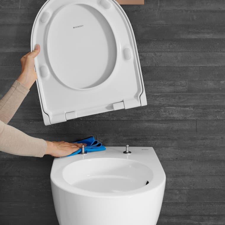 QuickRelease'iga Acanto WC (© Geberit) QuickRelease'iga Acanto WC (© Geberit)
