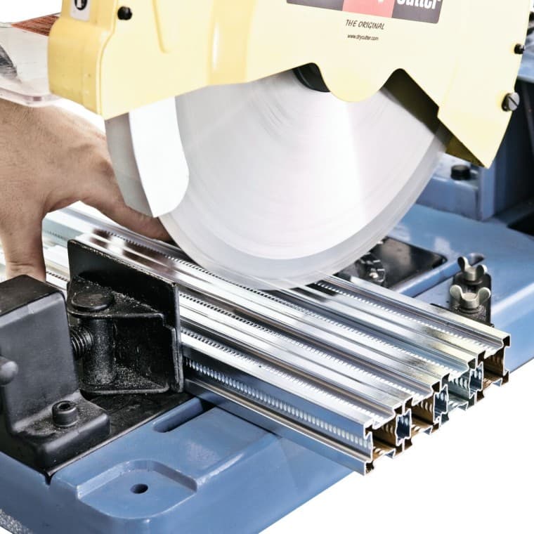 Geberit GIS profiilide lihtne lõikamine Geberit GIS profiilide lihtne lõikamine